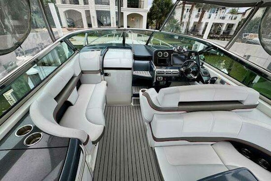 Formula 370 Super Sport Yacht For Sale