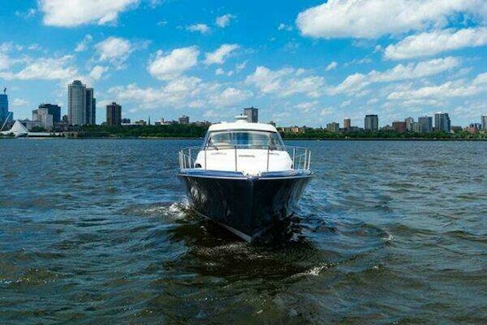 Palm Beach Motor Yachts GT50 Yacht For Sale