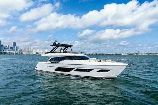 Ferretti Yachts 720 Yacht For Sale