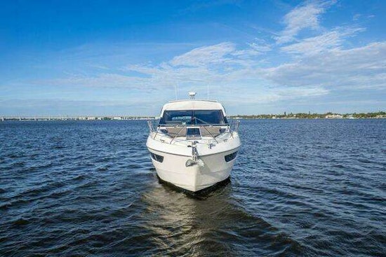 Galeon 560 Sky Yacht For Sale