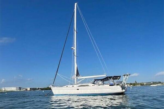 Catalina 445 Yacht For Sale