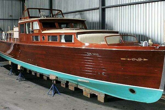 Chris-Craft  Yacht For Sale