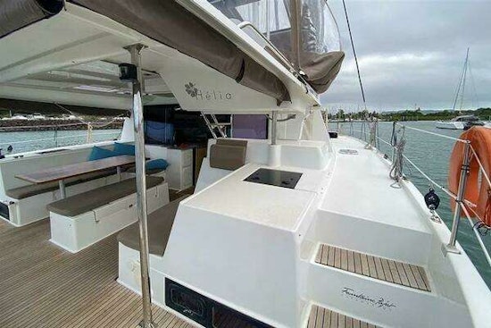 Fountaine Pajot Helia 44 Yacht For Sale
