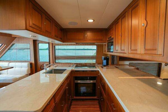 Marlow Explorer 53E-CB Yacht For Sale