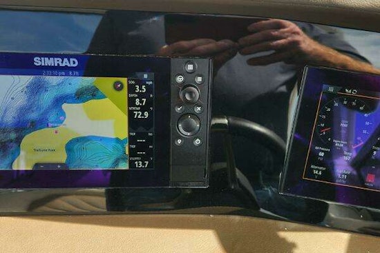 Chaparral  Yacht For Sale