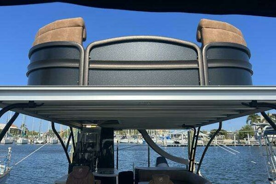 Premier 330 Escalante Yacht For Sale