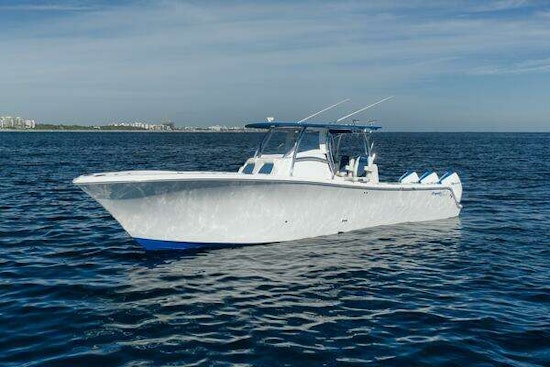 Front Runner 36CC Yacht For Sale