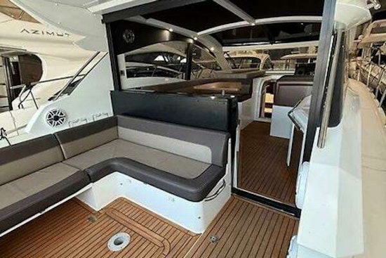 Galeon 485 HTS Yacht For Sale