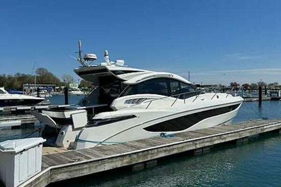 Galeon 485 HTS Yacht For Sale