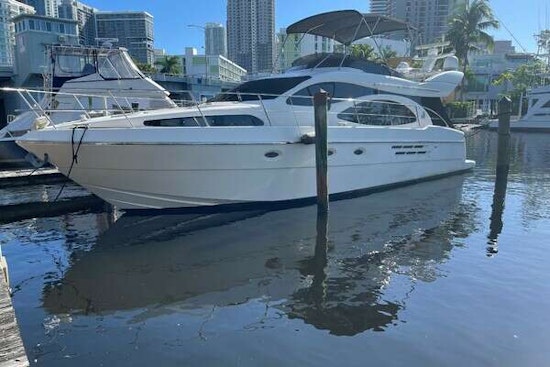 Azimut 46 Flybridge MY Yacht For Sale
