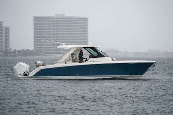Tiara Sport 34 LS Yacht For Sale
