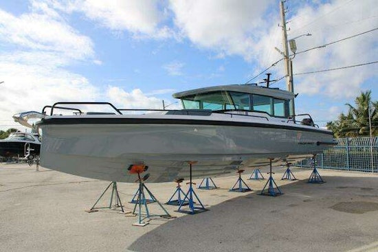 Axopar Cross Cabin Yacht For Sale