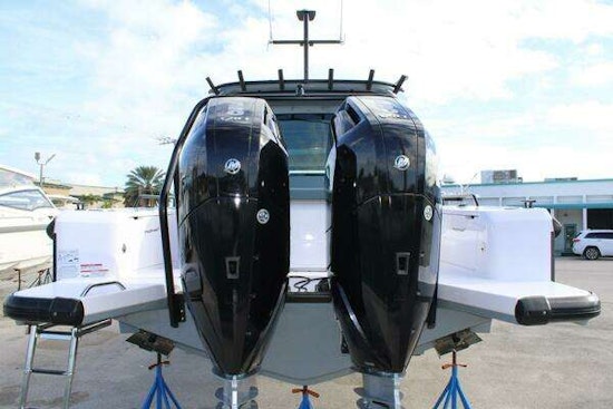 Axopar Cross Cabin Yacht For Sale