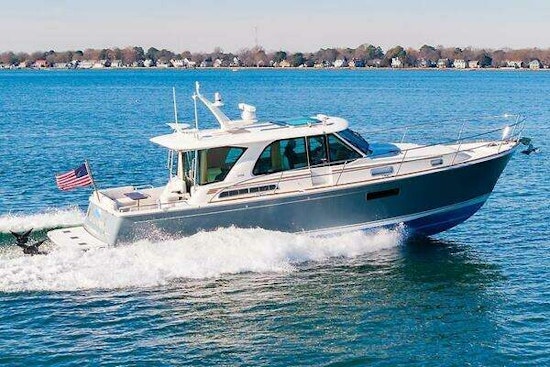 Sabre 43  Salon Express Yacht For Sale