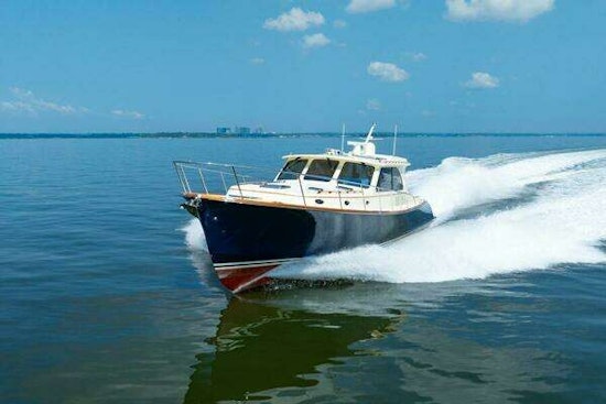 Hinckley Talaria 48 Yacht For Sale