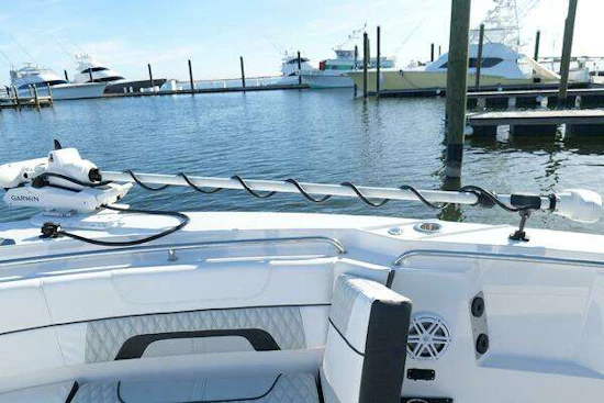 Blackfin 332 CC Yacht For Sale