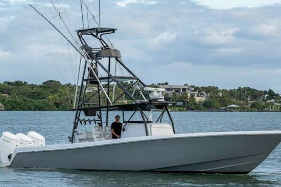 Contender 44 ST Yacht For Sale