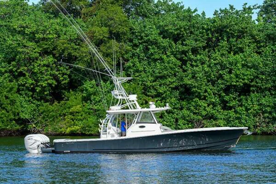 Regulator 41 Yacht For Sale