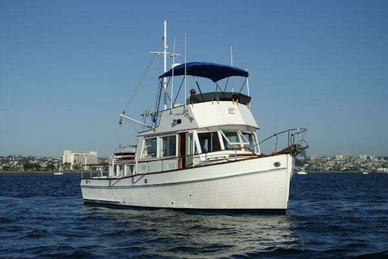 Grand Banks 36 Yacht For Sale