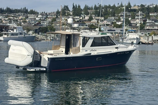 Cutwater 28 Yacht For Sale