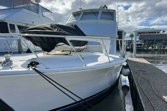 Viking 60 CPMY Yacht For Sale