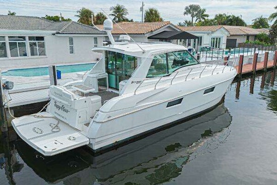 Cruisers Yachts 48 Cantius Yacht For Sale
