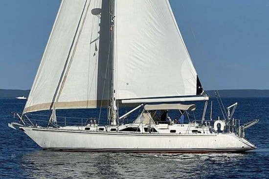 Hylas 49 Yacht For Sale