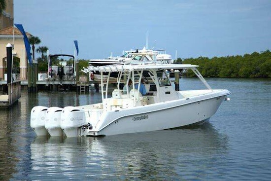 Everglades 355CCX Yacht For Sale