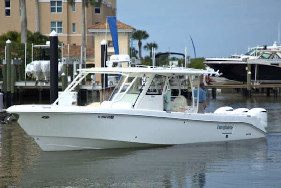 Everglades 355CCX Yacht For Sale