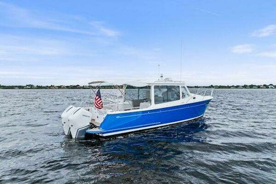 MJM 35 Yacht For Sale