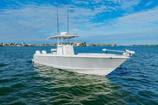 Contender ST Yacht For Sale