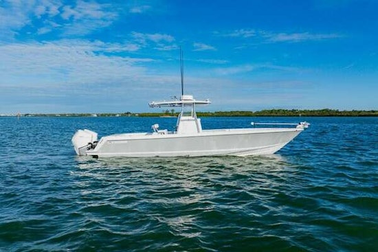 Contender ST Yacht For Sale