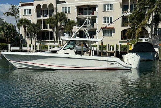 Boston Whaler 360 Outrage Yacht For Sale