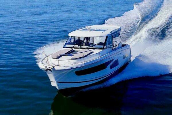 Jeanneau NC 1095 Yacht For Sale