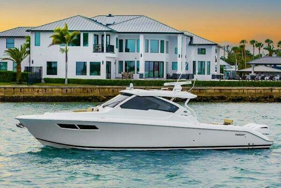 Pursuit DC 365 Dual Console Yacht For Sale