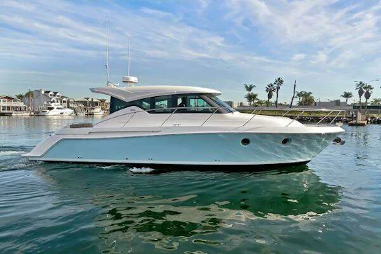 Tiara Yachts 39 Coupe Yacht For Sale
