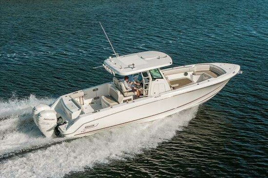 Center Console 330 Outrage Yacht For Sale