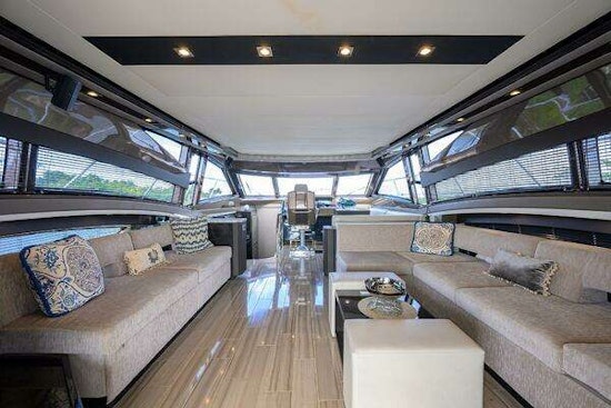Marquis 660 Sport Yacht Yacht For Sale