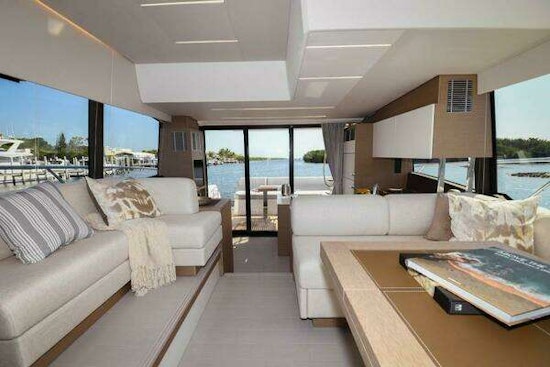 Prestige 520 Flybridge Yacht For Sale