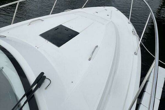 Pursuit 325 OS Yacht For Sale