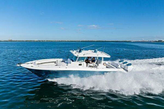 HCB 42 Lujo Yacht For Sale