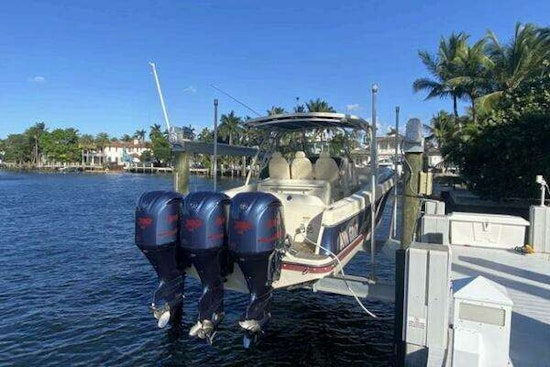 Chris-Craft Catalina 34 Yacht For Sale