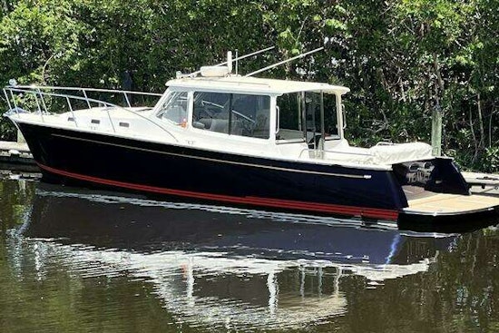 MJM 43Z Yacht For Sale