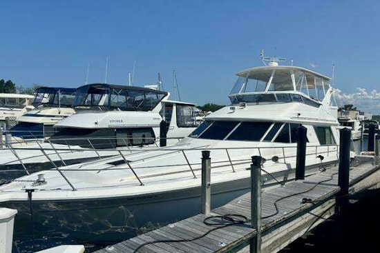 Sea Ray 550 Sedan Bridge Yacht For Sale
