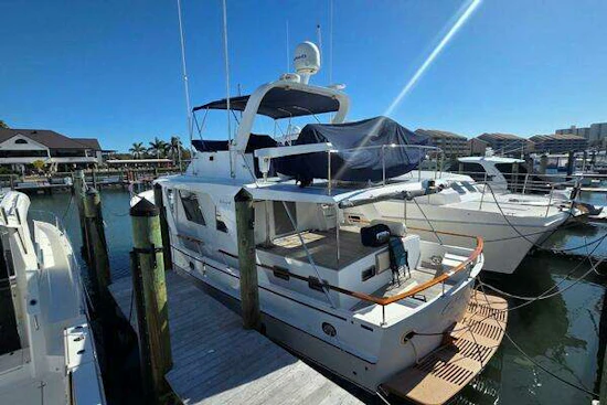 DeFever 48 Tri Cabin Yacht For Sale