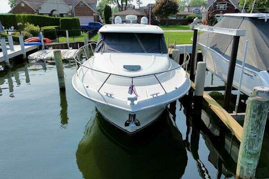 Tiara Yachts 39 Coupe Yacht For Sale