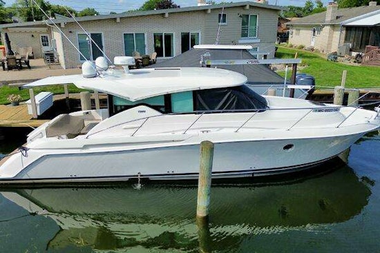 Tiara Yachts 39 Coupe Yacht For Sale