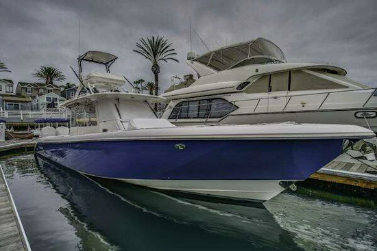 Everglades 435 Center Console Yacht For Sale