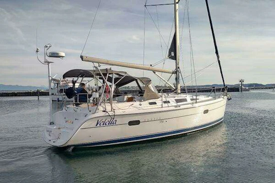 Hunter  Yacht For Sale