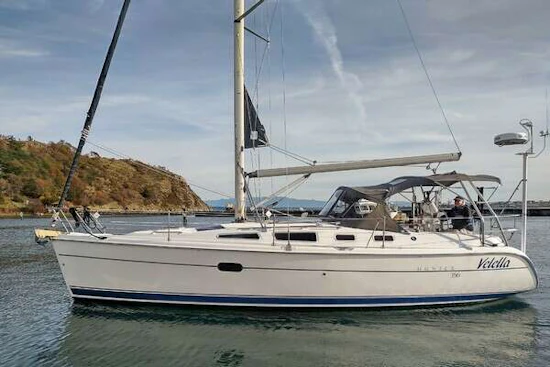 Hunter  Yacht For Sale